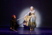 舞台「DARKNESS HEELS～THE LIVE～」より。（Photo by GEKKO）