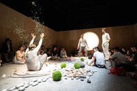 ベイビーオペラ「ムルメリ」より。（Photo by Rikimaru Hotta）