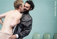 「暴力の歴史」より。