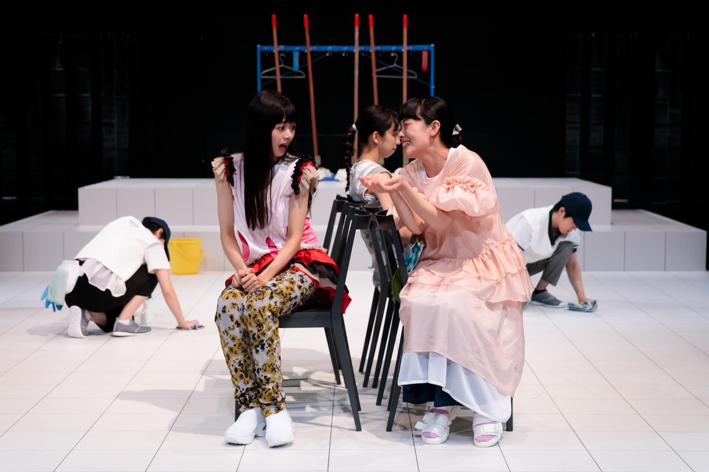 贅沢貧乏「ミクスチュア」より。（Photo by Hideto Maezawa）