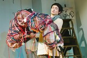 シラカン 第6回公演「蜜をそ削ぐ」より。(Photo by takaramahaya)