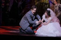 新作ミュージカル「怪人と探偵」より。（撮影：岡千里）