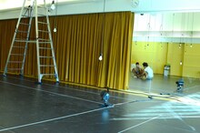 KAAT DANCE SERIES 2019 頭と口×Defracto「妖怪ケマメ：L'esprit des haricots poilus」稽古の様子。