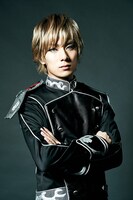 永田聖一朗扮するラインハルト・フォン・ローエングラム。