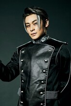 藤原祐規扮するパウル・フォン・オーベルシュタイン。