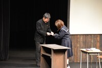 老いのプレーパーク 発表公演「老人ハイスクールDX」稽古の様子。