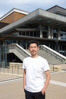 橋本裕介(c)Lucille Reyboz