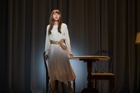 舞台「仮面山荘殺人事件」より。（撮影：引地信彦）