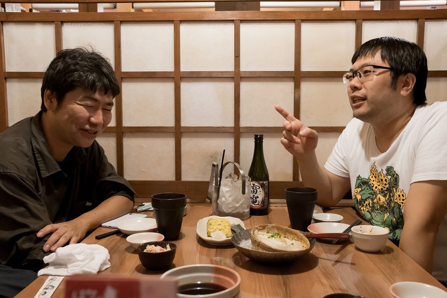 左から関村俊介、堀靖明。