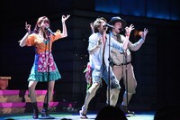 ミュージカル「ラヴズ・レイバーズ・ロスト -恋の骨折り損-」より。