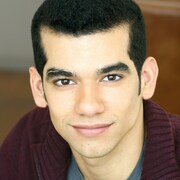 ベニー役のホアン・ルイス・エスピナル。