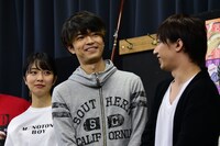 左から小島梨里杏、高田翔（ジャニーズJr.）、江田剛（宇宙Six / ジャニーズJr.）。
