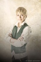 納谷健扮するフラット・エスカルドス。