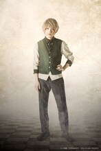 伊崎龍次郎扮するスヴィン・グラシュエート。