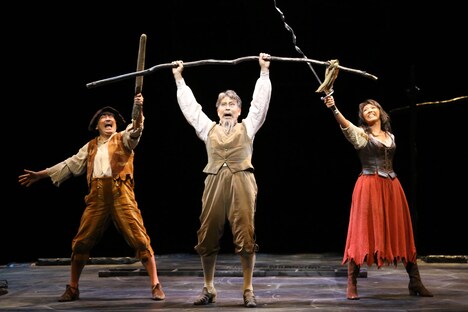 ミュージカル「ラ・マンチャの男」より。（写真提供：東宝演劇部）