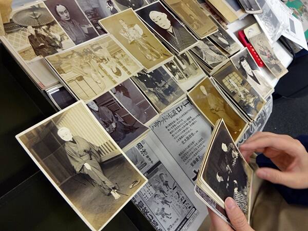 歌舞伎ブロマイド1万枚のデジタル化と保存目指す 松竹大谷図書館のcf第8弾 ステージナタリー