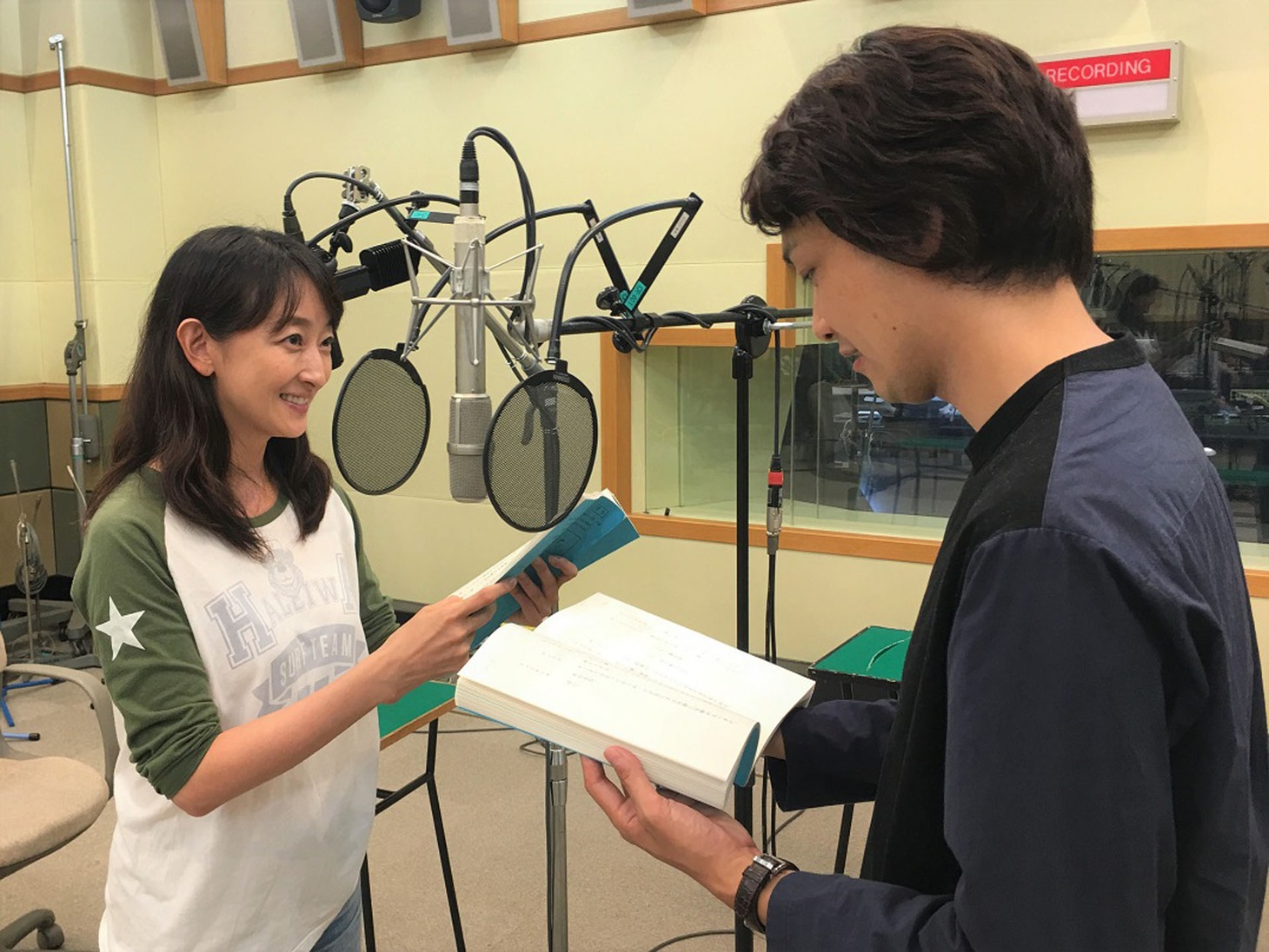 左から花總まり、井上芳雄。（写真提供：NHK）