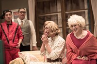 ABCホールプロデュース公演第7弾 ABCホール×THE ROB CARLTON「ジェシカと素敵な大人たち」より。（撮影：今西徹）