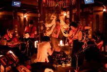 庭劇団ペニノ「蛸入道 忘却ノ儀」より。（撮影：井上嘉和）