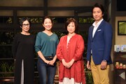 「不機嫌な女神たち プラス1」舞台挨拶より、左から西田尚美、羽田美智子、和久井映見、谷原章介。