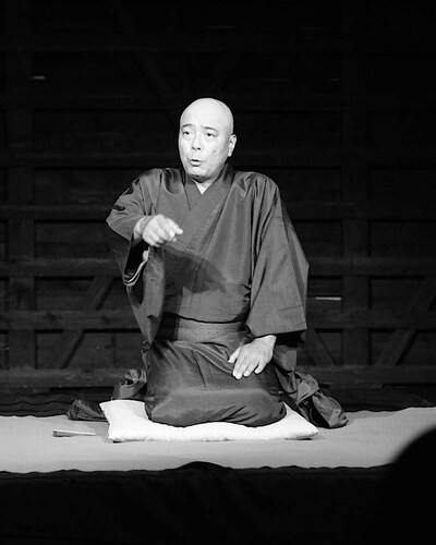 10月11日に群馬の桐生市有鄰館 味噌・醤油蔵で行われた「艶人三人会」より。原川浩明。