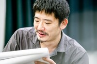 □字ック「掬う」稽古の様子。