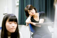 □字ック「掬う」稽古の様子。