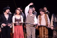 日本初演50周年記念公演 ミュージカル「ラ・マンチャの男」上演回数1300回特別カーテンコールより。