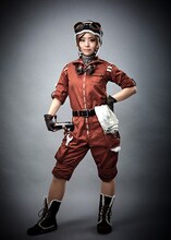 坪井未来扮する機械技師（トレイシー・レズニック）。