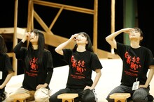 「博多座開場20周年記念 AKB48グループ特別公演」第1部「仁義なき戦い～彼女（おんな）たちの死闘篇～」公開稽古より。