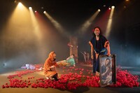 地点「ハムレットマシーン」より。（撮影：寺司正彦）