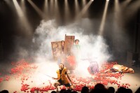 地点「ハムレットマシーン」より。（撮影：寺司正彦）