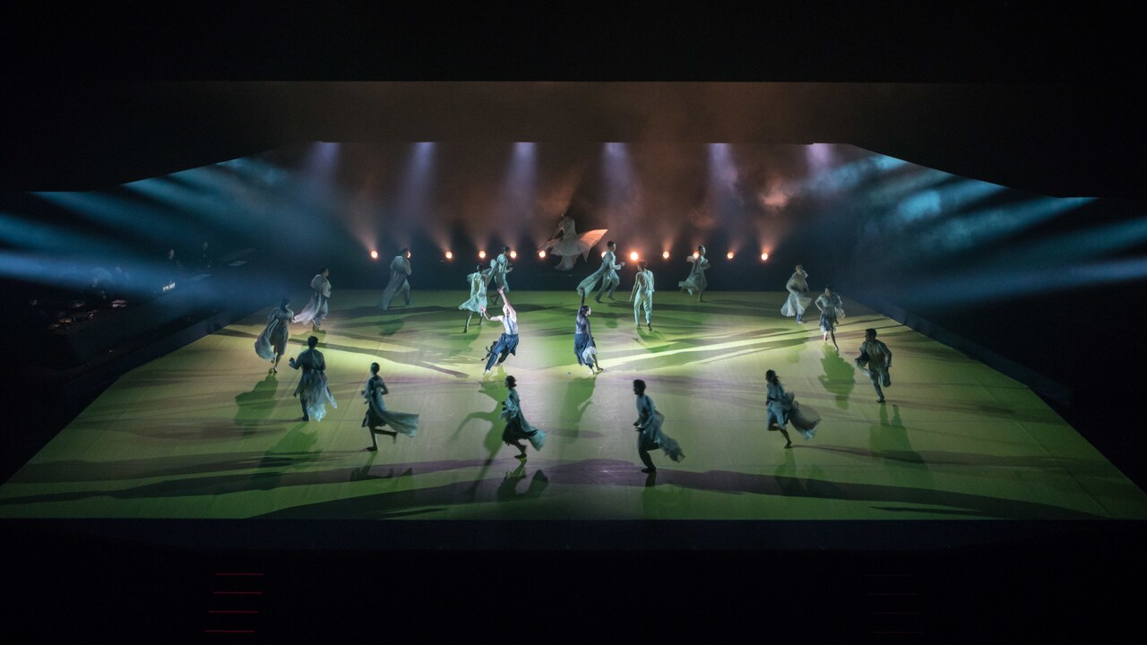 コンテンポラリーダンスと韓国伝統舞踊の融合、テロ・サーリネン「VORTEX」開幕