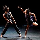 “未来のアジア”問う「梁塵の歌」開幕、北村明子「心から感謝」