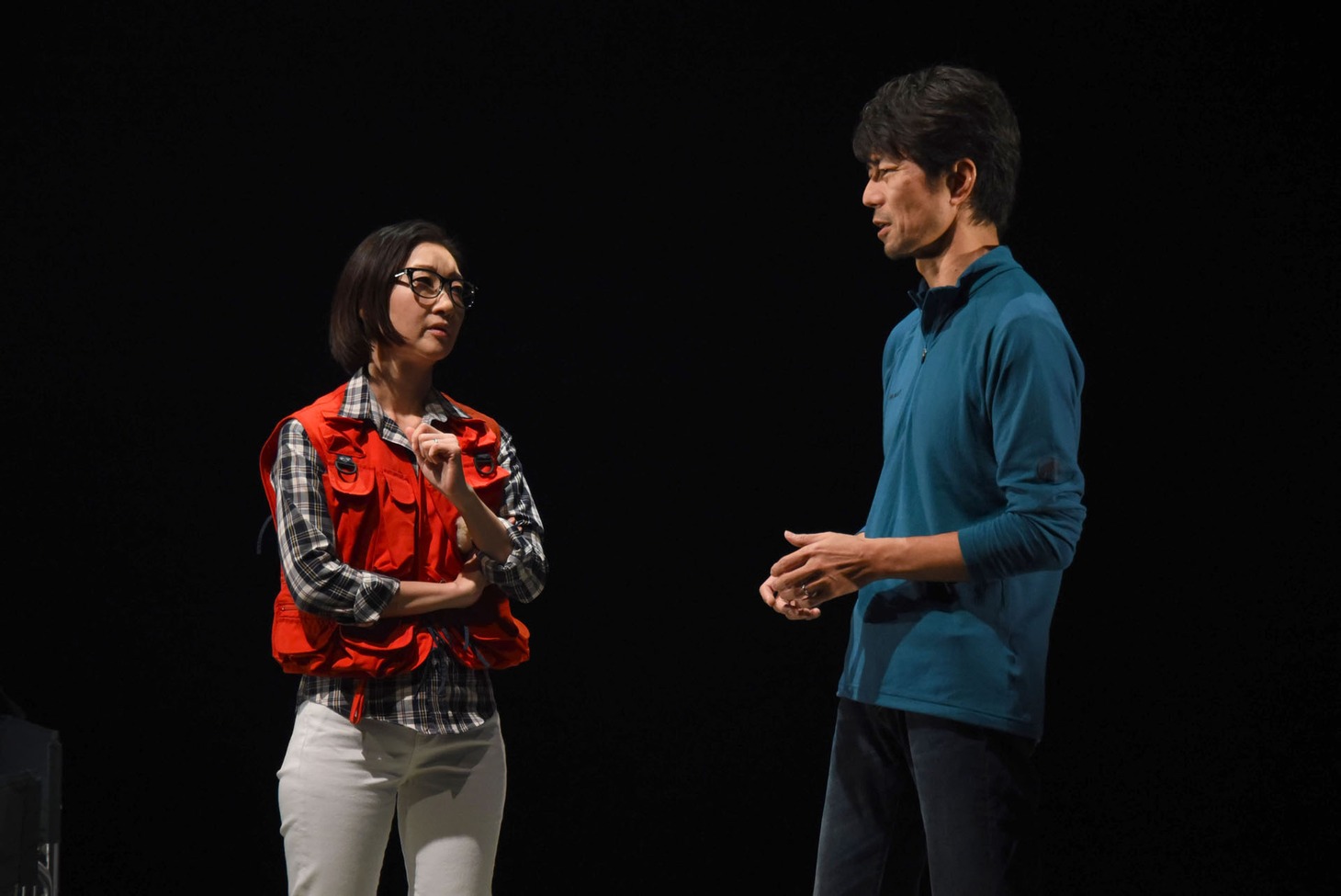 世田谷パブリックシアター＋エッチビイ「終わりのない」より。