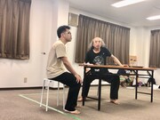 突劇金魚 第21回公演「墓場のオサムと機嫌のいい幽霊」稽古の様子。