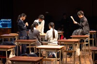 高校生と創る演劇「転校生」通し稽古より。（撮影：萩原ヤスオ）