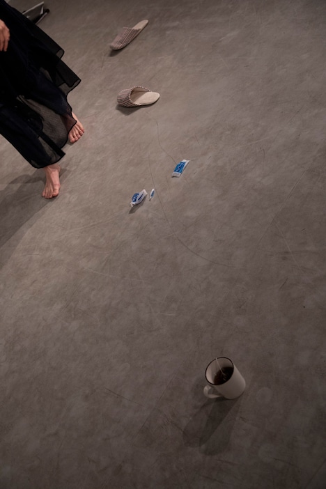 屋根裏ハイツの過去公演より。（撮影：本藤太郎）