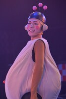 「LIVEミュージカル演劇『チャージマン研！』」より。（撮影：鏡田伸幸）