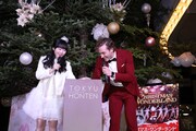 左から本田望結、サム・ハーヴィー。(撮影:ヒダキトモコ)