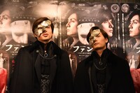 左から城田優、加藤和樹。