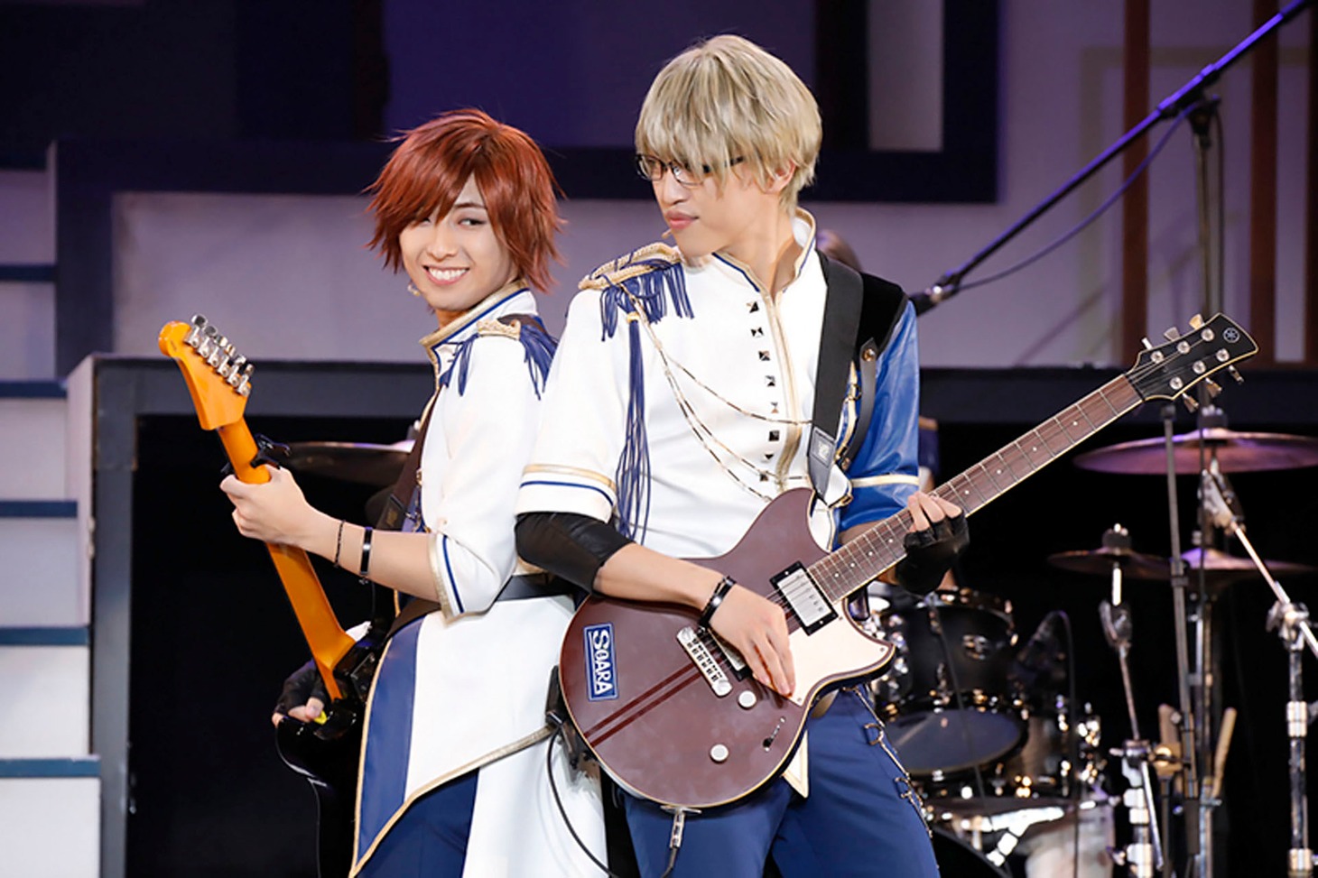 「2.5次元ダンスライブ『ALIVESTAGE』 Episode2『月花神楽～青と緑の物語～』」より。