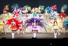 「博多座開場20周年記念 AKB48グループ特別公演」第2部「あんみつ姫プロデュース レヴュー48」より。