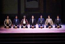 「博多座開場20周年記念 AKB48グループ特別公演」第1部「仁義なき戦い～彼女（おんな）たちの死闘篇～」より。