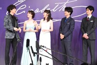 左から山崎育三郎、愛希れいか、花總まり、井上芳雄、古川雄大。