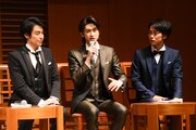 左から海宝直人、相葉裕樹、内海啓貴。