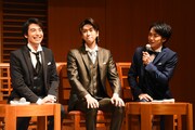 左から海宝直人、相葉裕樹、内海啓貴。