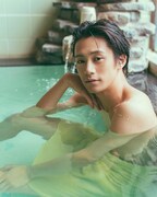 「前川優希写真集（仮）」（東京ニュース通信社）より。