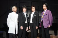 左から中村匡宏、大井健、北翔海莉、喜多村緑郎。