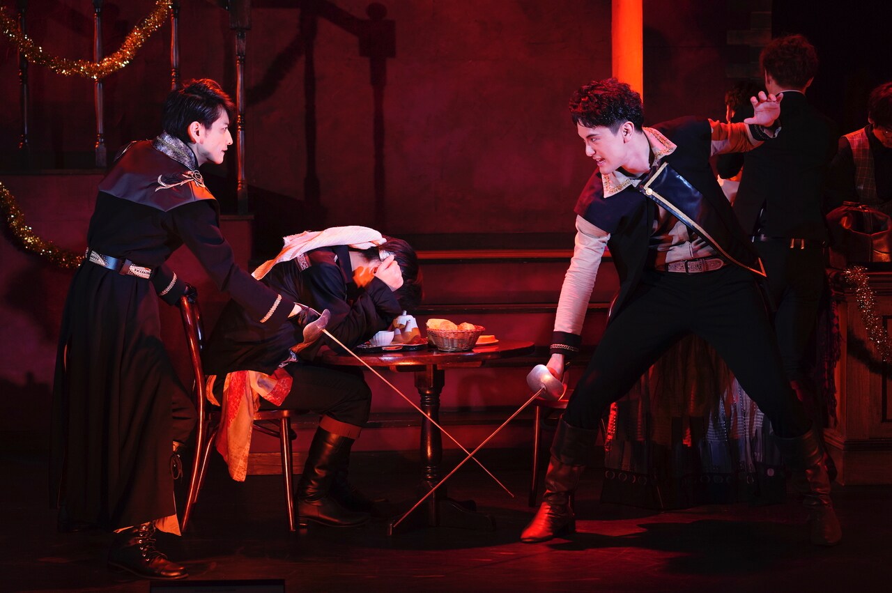 福士申樹主演、“ニセ三銃士”たち描くコメディ「トラベルモード」が幕開け